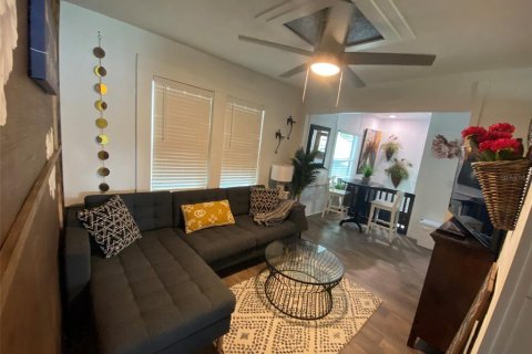 Casa en alquiler en Orlando, Florida, 2 dormitorios, 102.19 m2 № 1850000 - foto 17
