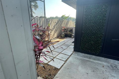 Casa en alquiler en Orlando, Florida, 2 dormitorios, 102.19 m2 № 1850000 - foto 13