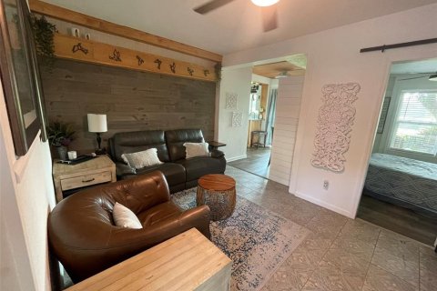 Casa en alquiler en Orlando, Florida, 2 dormitorios, 102.19 m2 № 1850000 - foto 4