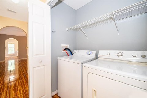 Adosado en alquiler en Kissimmee, Florida, 3 dormitorios, 158.21 m2 № 1912993 - foto 24
