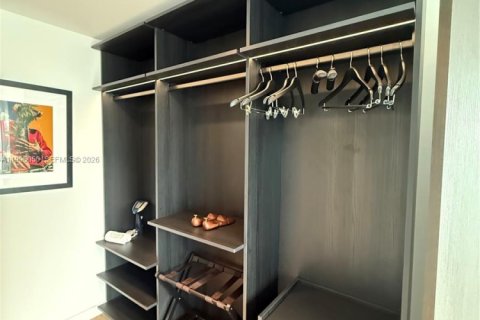 Купить кондоминиум в Майами, Флорида 1 спальня, 57.32м2, № 2256041 - фото 13