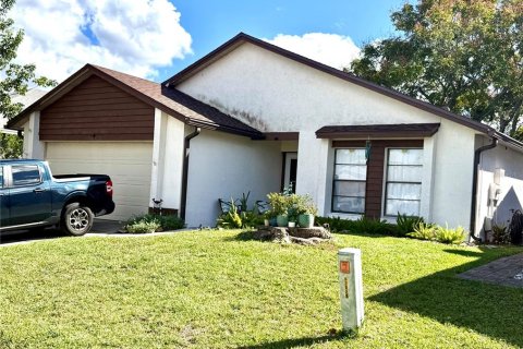 Villa ou maison à vendre à Casselberry, Floride: 2 chambres, 110.74 m2 № 2427112 - photo 23