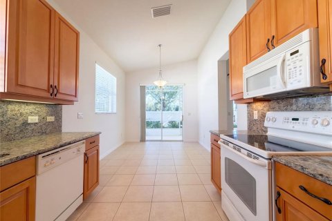 Casa en venta en Sarasota, Florida, 2 dormitorios, 165.18 m2 № 2384304 - foto 2