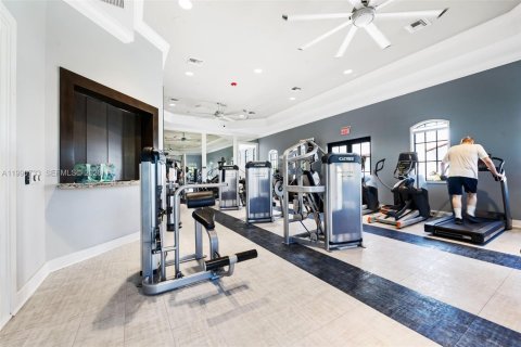 Adosado en venta en Pembroke Pines, Florida, 3 dormitorios, 183.48 m2 № 2057992 - foto 25