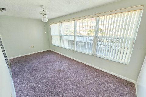 Condominio en venta en Gulfport, Florida, 2 dormitorios, 104.05 m2 № 1916555 - foto 8