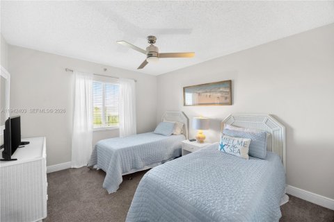 Condo in Jupiter, Florida, 2 bedrooms  № 1999948 - photo 19