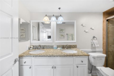 Condo in Jupiter, Florida, 2 bedrooms  № 1999948 - photo 18