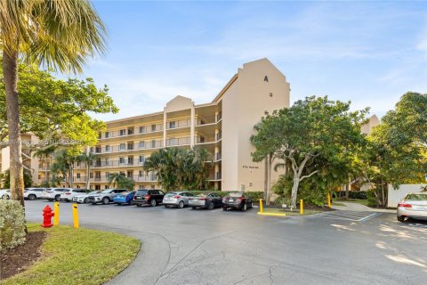 Condo in Jupiter, Florida, 2 bedrooms  № 1999948 - photo 23