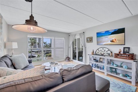 Condo in Sarasota, Florida, 1 bedroom  № 1680242 - photo 10