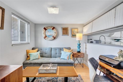 Condo in Sarasota, Florida, 1 bedroom  № 1680242 - photo 24
