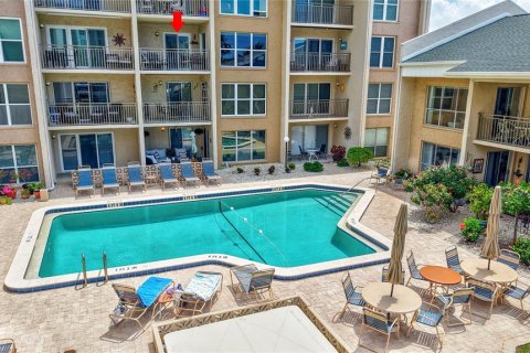 Condo in Sarasota, Florida, 1 bedroom  № 1680242 - photo 3