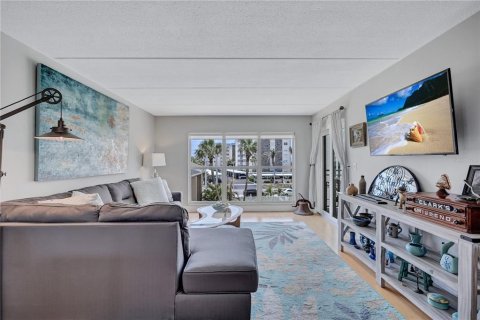 Condo in Sarasota, Florida, 1 bedroom  № 1680242 - photo 7