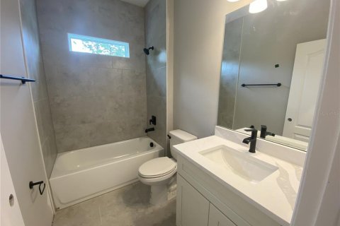 Casa en venta en Brooksville, Florida, 4 dormitorios, 194.35 m2 № 2221395 - foto 20