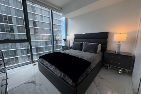 Condominio en alquiler en Miami, Florida, 3 dormitorios, 254.83 m2 № 2085339 - foto 28