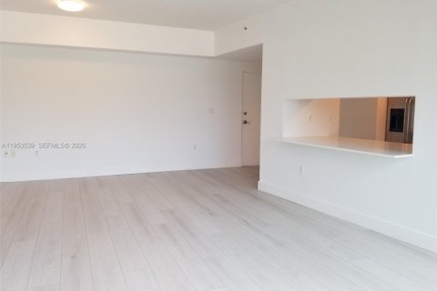 Condominio en alquiler en Miami Beach, Florida, 2 dormitorios, 120.12 m2 № 2054831 - foto 10