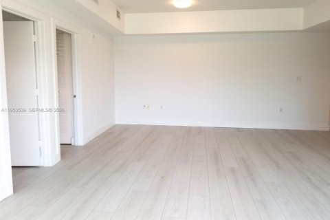 Condominio en alquiler en Miami Beach, Florida, 2 dormitorios, 120.12 m2 № 2054831 - foto 11