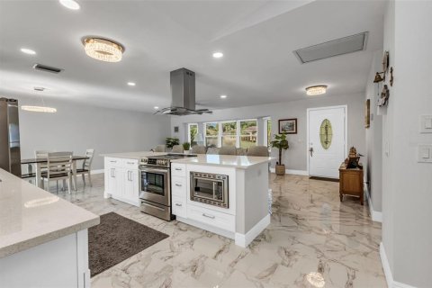 Villa ou maison à vendre à Punta Gorda, Floride: 3 chambres, 180.6 m2 № 1917195 - photo 6