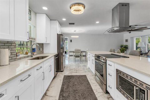Villa ou maison à vendre à Punta Gorda, Floride: 3 chambres, 180.6 m2 № 1917195 - photo 7