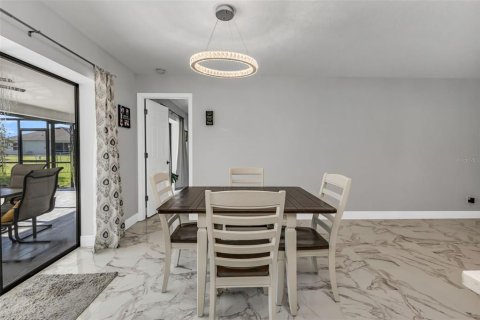 Villa ou maison à vendre à Punta Gorda, Floride: 3 chambres, 180.6 m2 № 1917195 - photo 15