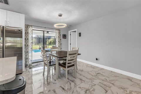 Villa ou maison à vendre à Punta Gorda, Floride: 3 chambres, 180.6 m2 № 1917195 - photo 12