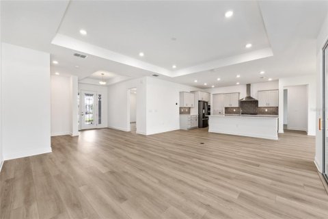 Casa en venta en Ocala, Florida, 3 dormitorios, 220.46 m2 № 1913197 - foto 11