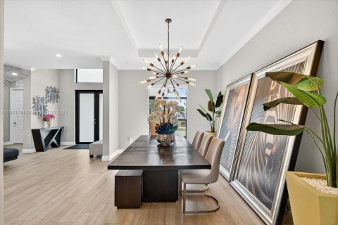 Casa en venta en Cutler Bay, Florida, 4 dormitorios, 237.46 m2 № 1945689 - foto 13