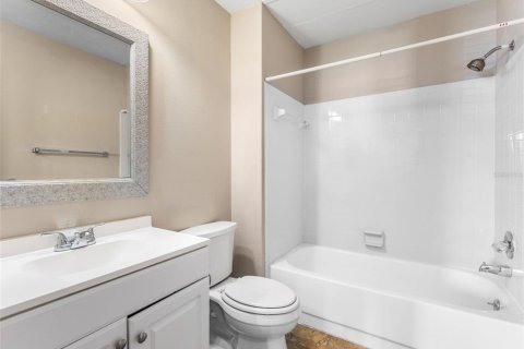 Adosado en alquiler en Tampa, Florida, 3 dormitorios, 122.07 m2 № 1885268 - foto 17