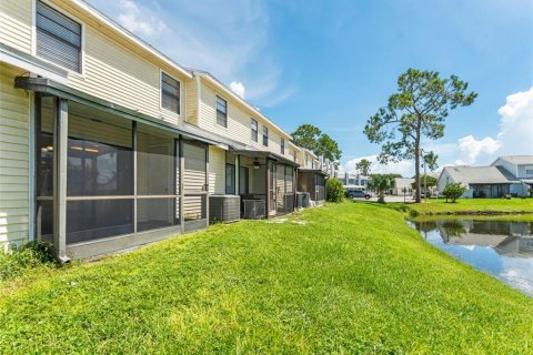 Adosado en alquiler en Tampa, Florida, 3 dormitorios, 122.07 m2 № 1885268 - foto 25