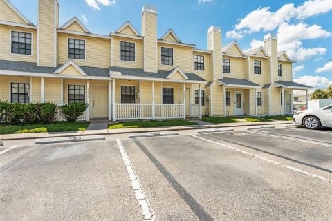 Adosado en alquiler en Tampa, Florida, 3 dormitorios, 122.07 m2 № 1885268 - foto 2