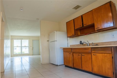 Купить виллу или дом в Вест-Парк, Флорида 3 спальни, 96.25м2, № 2047991 - фото 8