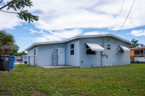 Купить виллу или дом в Вест-Парк, Флорида 3 спальни, 96.25м2, № 2047991 - фото 18