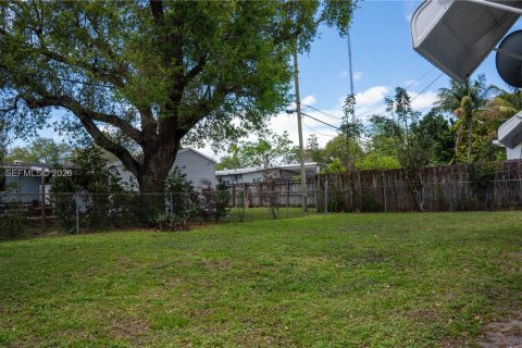 Купить виллу или дом в Вест-Парк, Флорида 3 спальни, 96.25м2, № 2047991 - фото 20