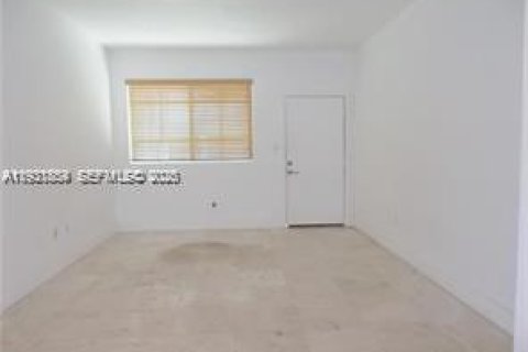Copropriété à louer à Miami Beach, Floride: 1 chambre, 55.28 m2 № 1990760 - photo 3