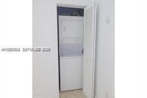 Copropriété à louer à Miami Beach, Floride: 1 chambre, 55.28 m2 № 1990760 - photo 6