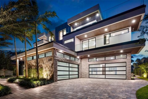 Villa ou maison à vendre à Fort Lauderdale, Floride: 8 chambres, 874.77 m2 № 2421231 - photo 4