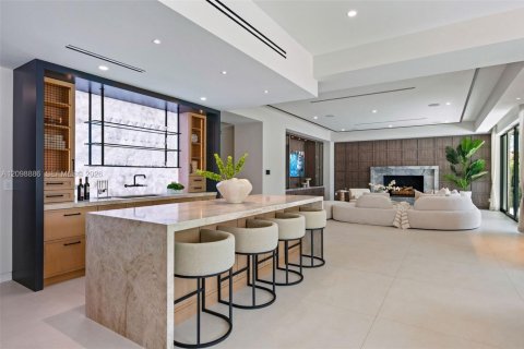 Villa ou maison à vendre à Fort Lauderdale, Floride: 8 chambres, 874.77 m2 № 2421231 - photo 10