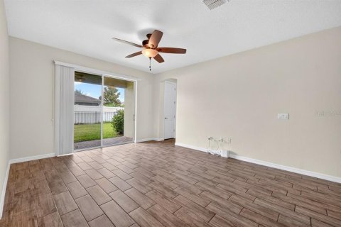 Casa en venta en Sanford, Florida, 5 dormitorios, 210.89 m2 № 2277020 - foto 4