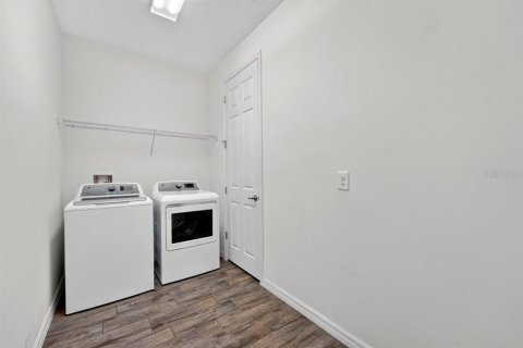 Casa en venta en Sanford, Florida, 5 dormitorios, 210.89 m2 № 2277020 - foto 26