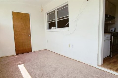 Condo in Largo, Florida, 1 bedroom  № 2205606 - photo 7