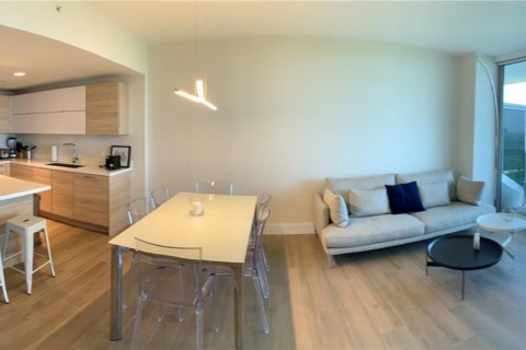 Condominio en venta en North Miami, Florida, 2 dormitorios, 102.84 m2 № 1710682 - foto 4