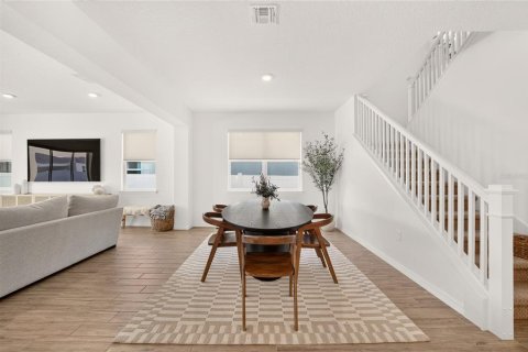 House in Ocala, Florida 5 bedrooms, 319.96 sq.m. № 2302331 - photo 25