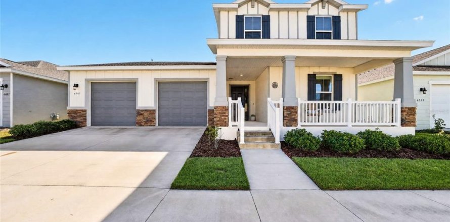 House in Ocala, Florida 5 bedrooms, 319.96 sq.m. № 2302331