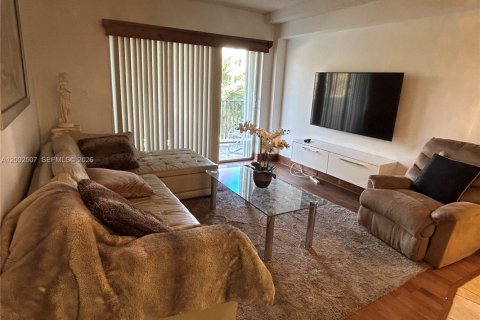 Copropriété à louer à Sunny Isles Beach, Floride: 2 chambres, 90.12 m2 № 2170347 - photo 2