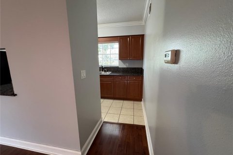 Снять в аренду кондоминиум в Тампа, Флорида 4 комнаты, 75.25м2, № 2102094 - фото 11