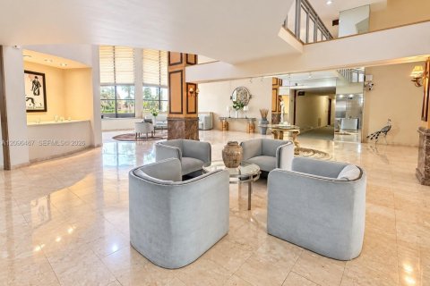 Copropriété à vendre à Hallandale Beach, Floride: 1 chambre, 85.01 m2 № 2390416 - photo 12
