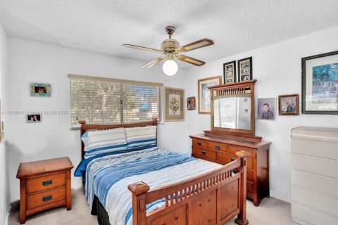 Купить таунхаус в Майами, Флорида 3 спальни, 147.9м2, № 1972069 - фото 13