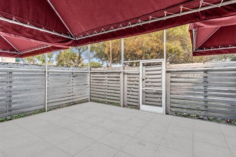 Купить таунхаус в Майами, Флорида 3 спальни, 147.9м2, № 1972069 - фото 7