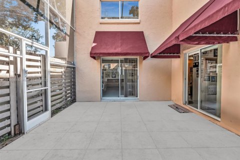 Купить таунхаус в Майами, Флорида 3 спальни, 147.9м2, № 1972069 - фото 8