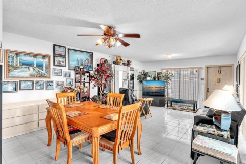 Купить таунхаус в Майами, Флорида 3 спальни, 147.9м2, № 1972069 - фото 6