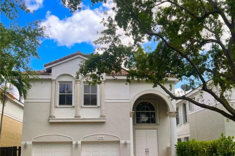 Casa en alquiler en Doral, Florida, 4 dormitorios, 246.01 m2 № 2055291 - foto 2